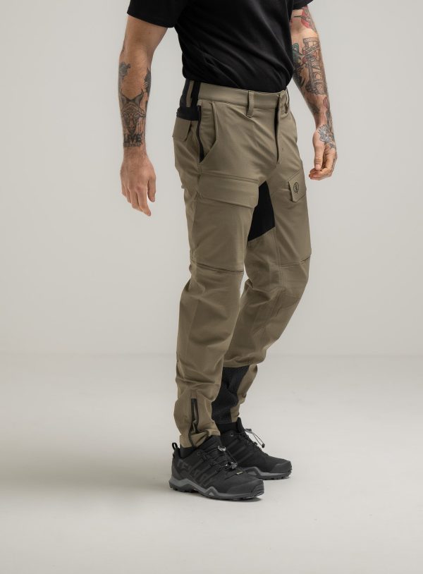 STRIKE PANTS Online now